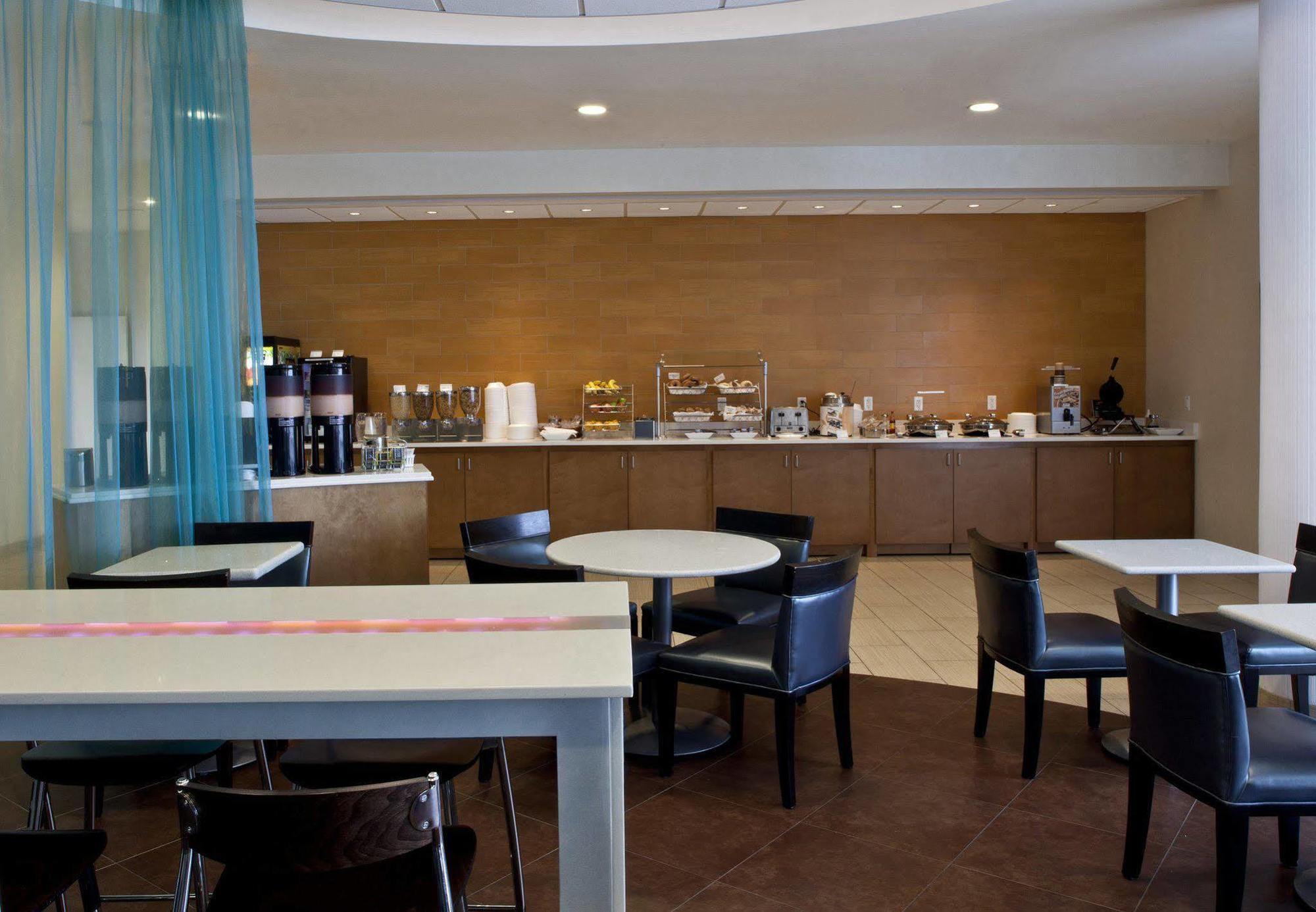 Springhill Suites By Marriott Huntsville Downtown Екстер'єр фото